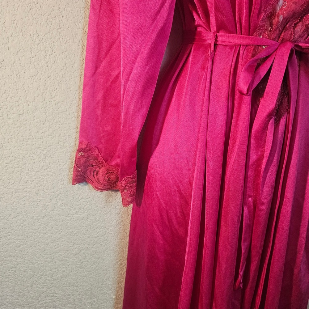 Vintage Olga bright pink lace nylon medium robe with original belt wrap style - Picture 5 of 6